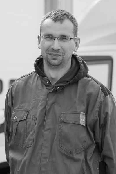 Vladislav YEZDAKOV Vladislav YEZDAKOV