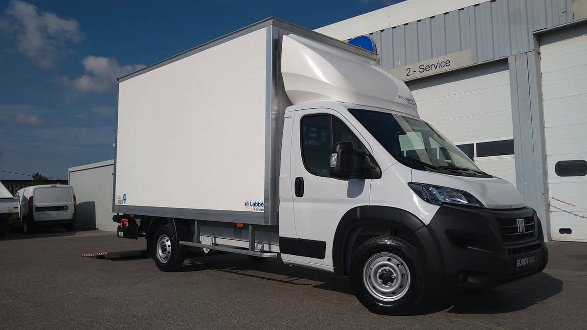 FIAT DUCATO CAISSE HAYON 2,2L 140CV