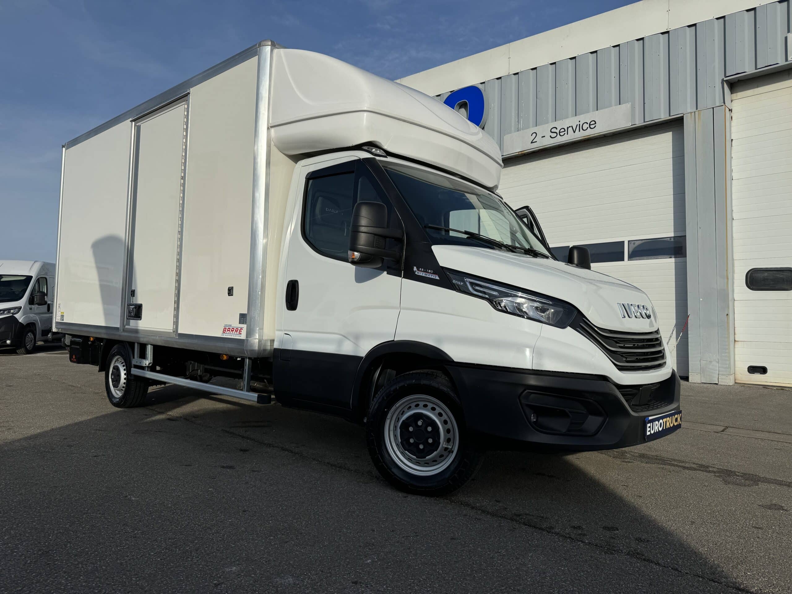 IVECO DAILY 35S18 CAISSE 20M3 HAYON 3,0L