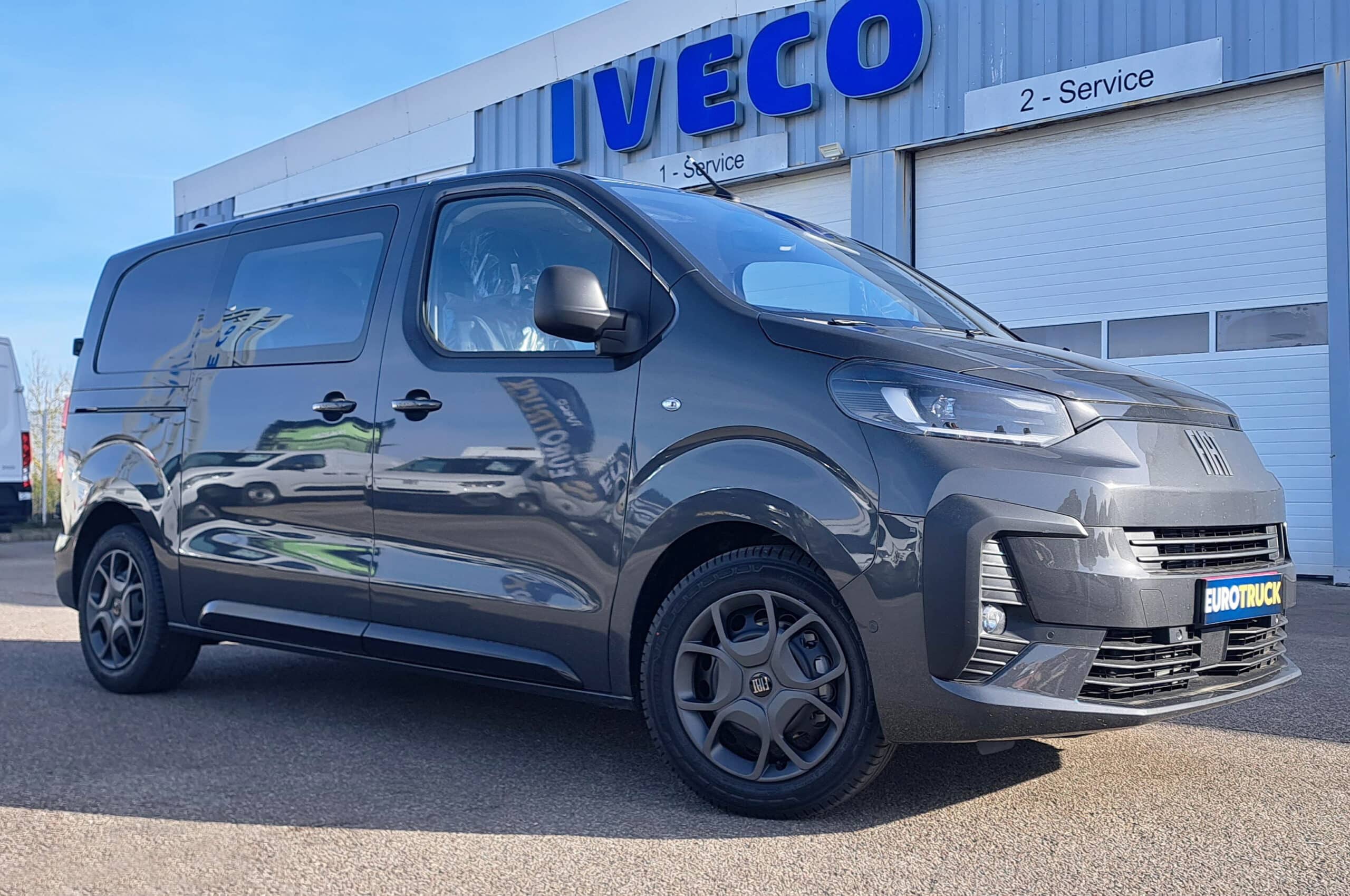 FIAT SCUDO M 2.0L 145CV BVA PREMIUM CONNECT CAB APPROF 5 PLACES